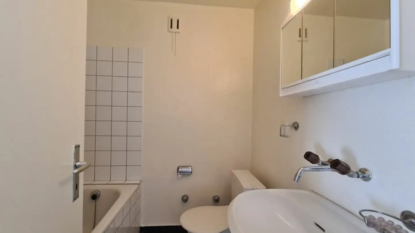 Appartamento in affitto - Rue Du Crêt, 2300 La Chaux-de-Fonds - Photo 3