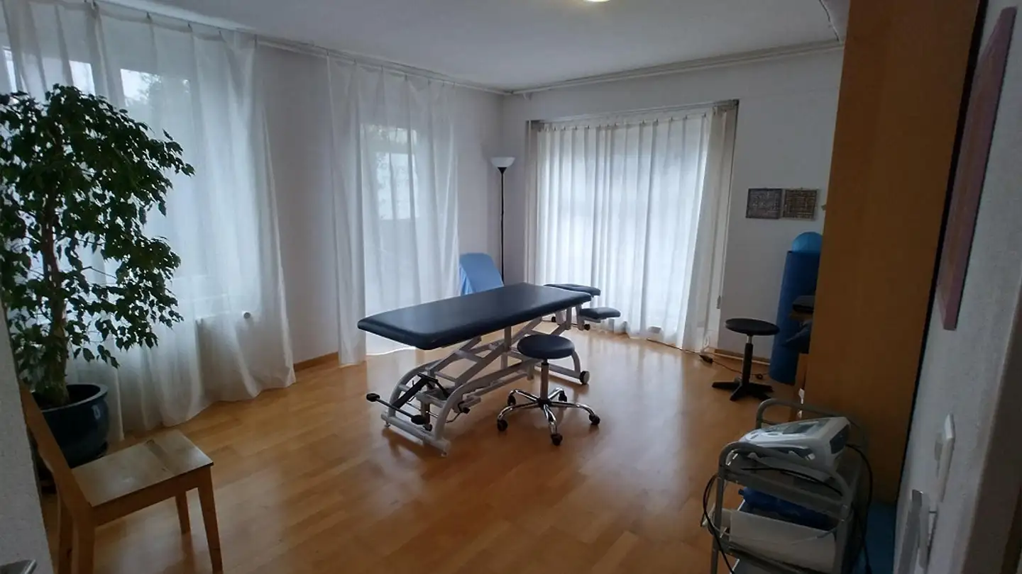 Mixed-use building for rent - Romanshornerstrasse 16, 9300 Wittenbach - Photo 2