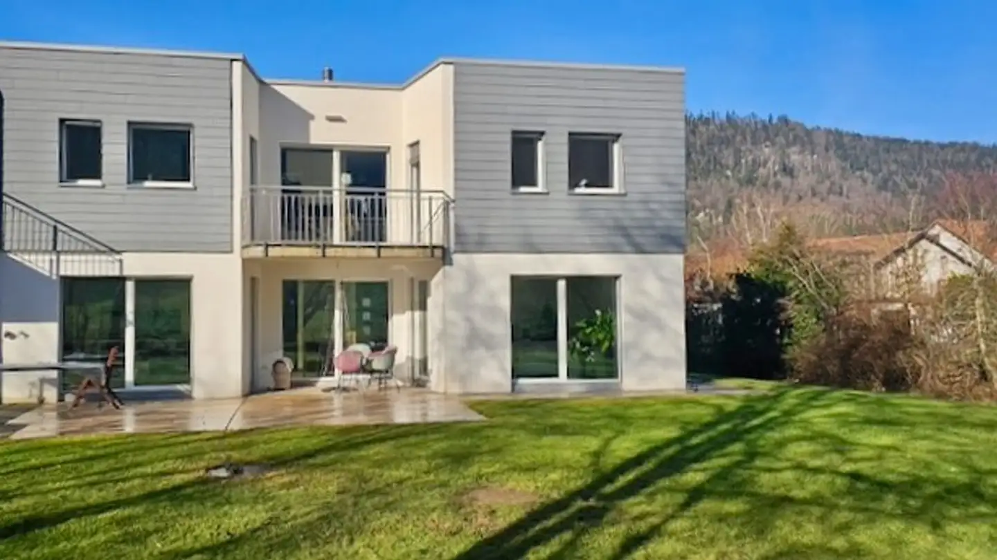 Stepped house for sale - 2114 Fleurier - Photo 2