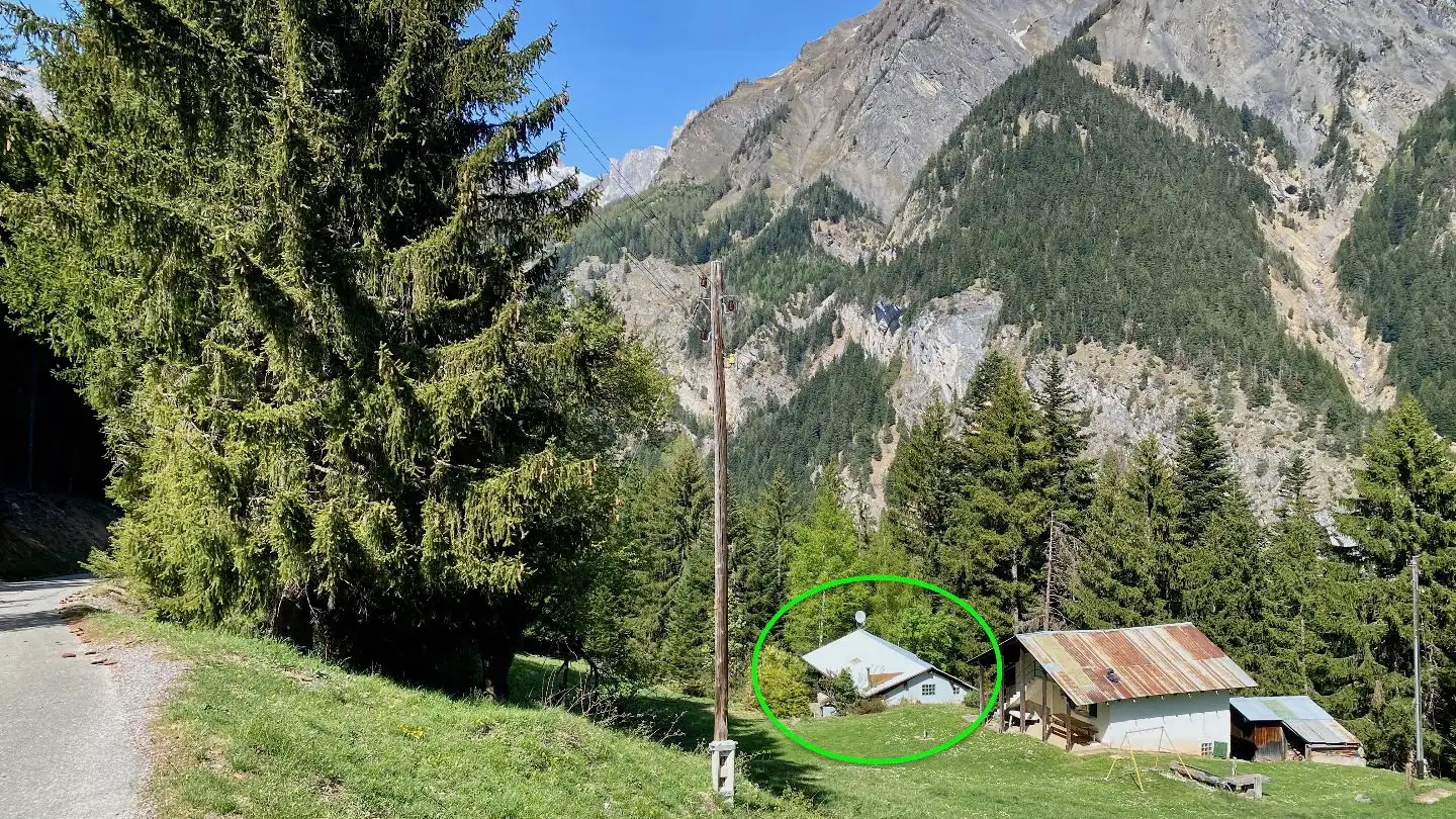 Chalet for sale - 1976 Erde - Photo 4