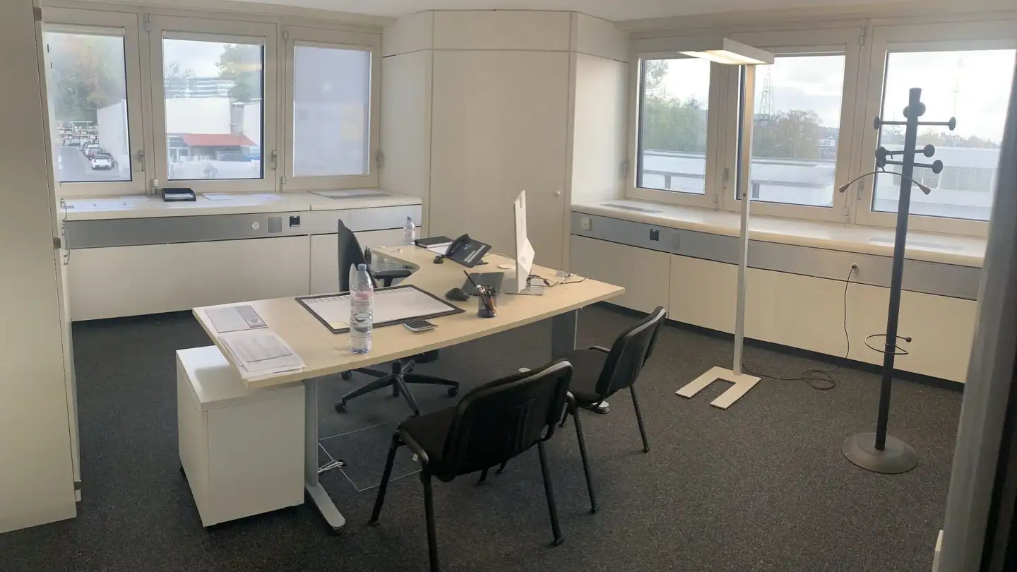 Office space for rent - Rue De L'arc-En-Ciel, 1030 Bussigny - Photo 4