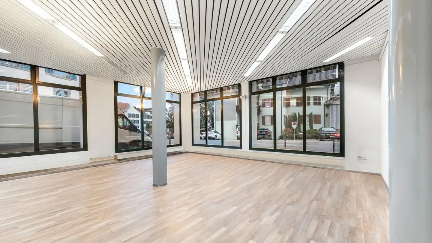 Commercial à louer - Seestrasse 115, 8820 Wädenswil