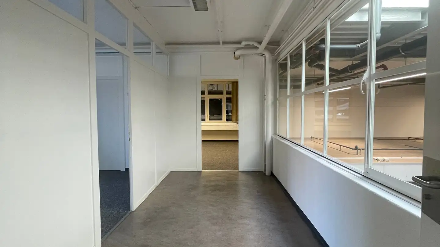 Spazio ufficio in affitto - Eisenbahnstrasse 62, 3645 Gwatt (Thun) - Photo 3