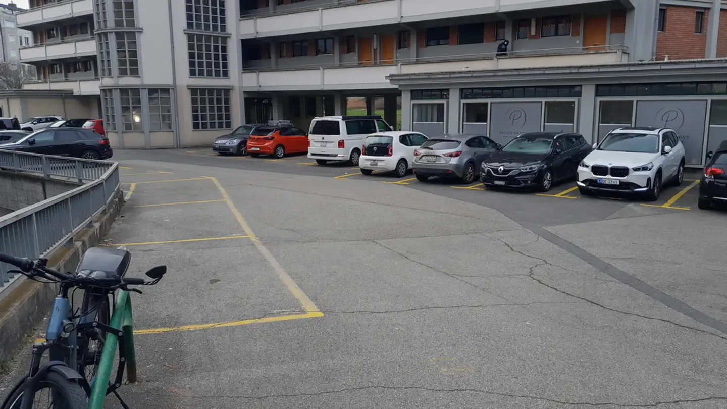 Parcheggio esterno in affitto - Rue De Vermont 60, 1202 Genève