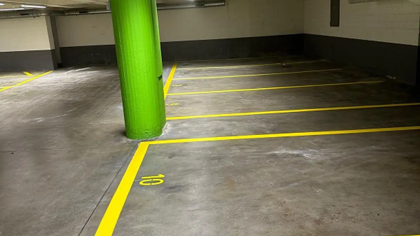 Place de parking extérieure à louer - Lindenstrasse 37, 8008 Zürich - Photo 3