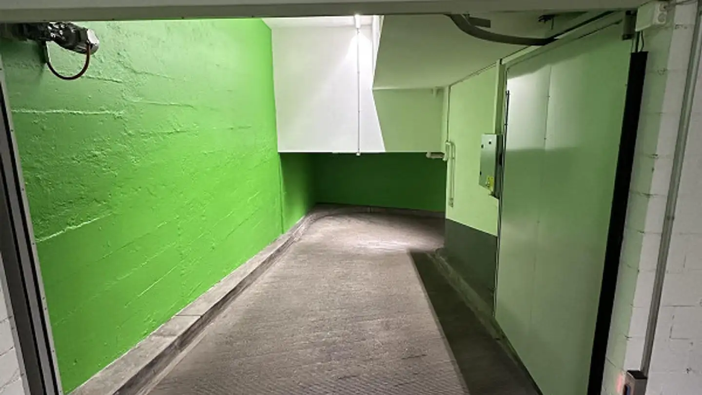 Place de parking extérieure à louer - Lindenstrasse 37, 8008 Zürich - Photo 4