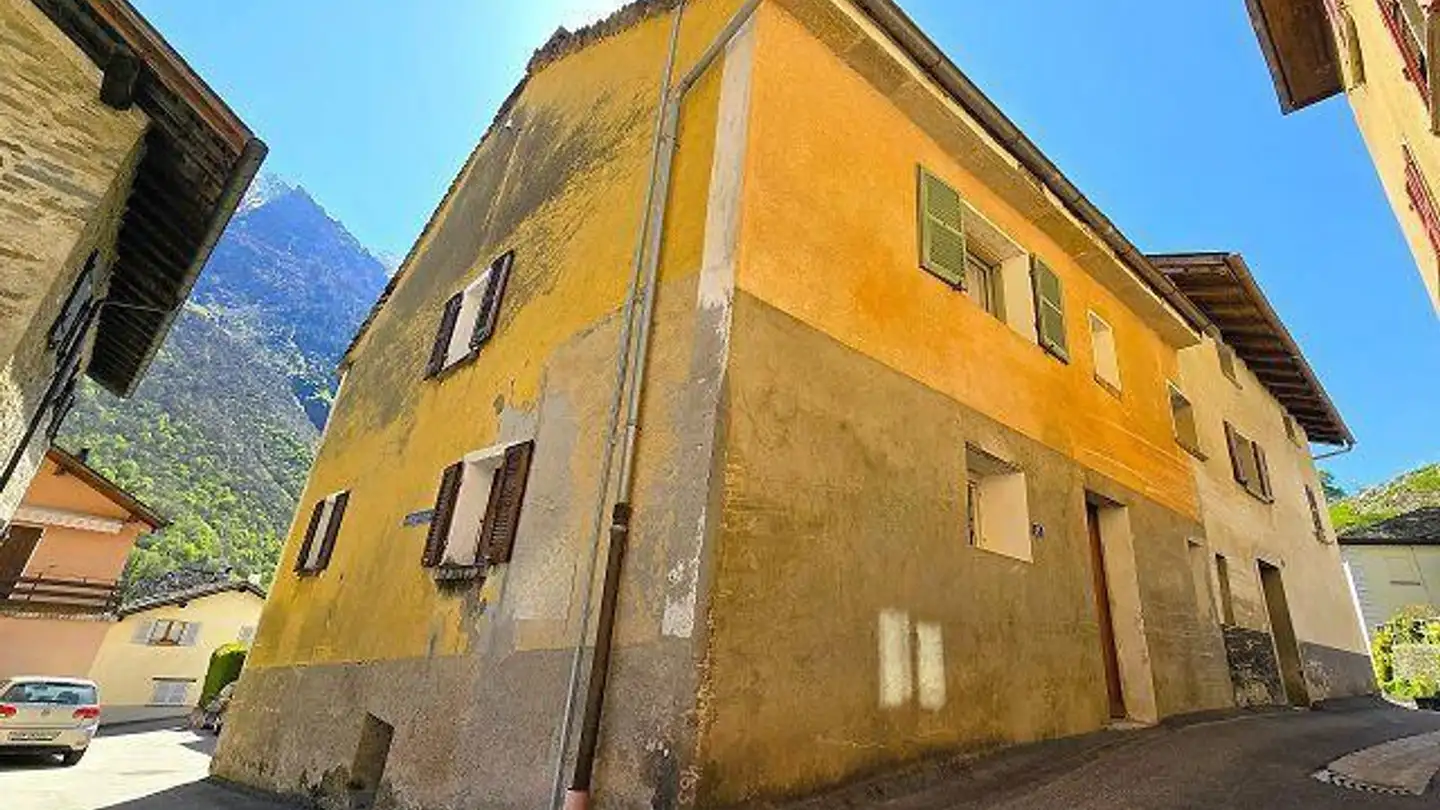 Maison individuelle à vendre - 6563 Mesocco