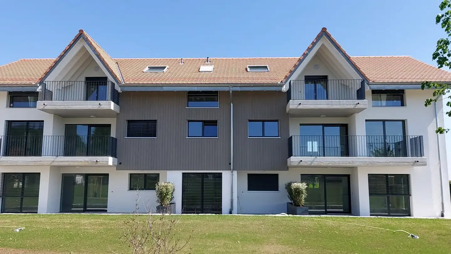 Attic flat for sale - Bielstrasse 12, 3237 Brüttelen