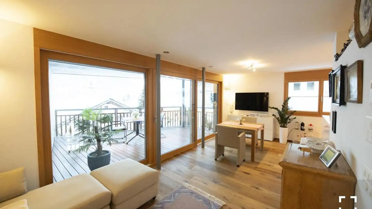 Appartement meublé à louer - Via Fanaus 29, 7152 Sagogn - Photo 4