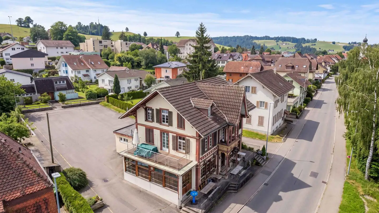 Residential building for sale - 4950 Huttwil