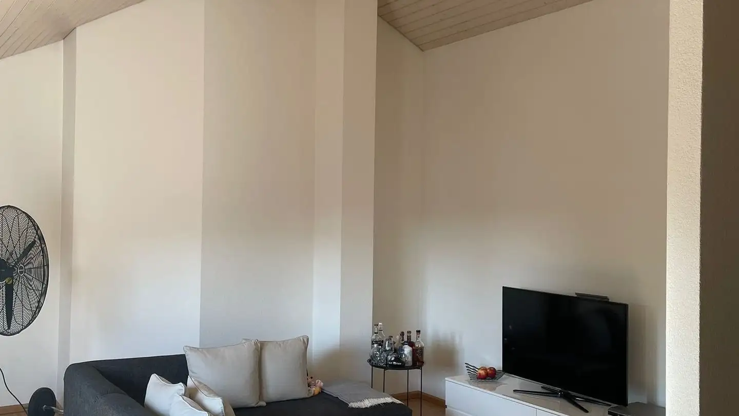 Dachgeschosswohnung mieten - Burggartenstrasse 30, 4103 Bottmingen - Foto 4