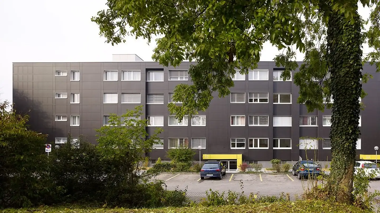 Tiefgaragenstellplatz mieten - Fichtenweg 30, 4500 Solothurn