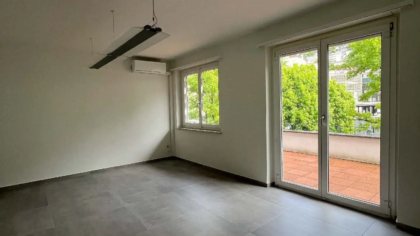 Appartamento in vendita - Piazza Stazione 4, 6600 Muralto - Photo 2