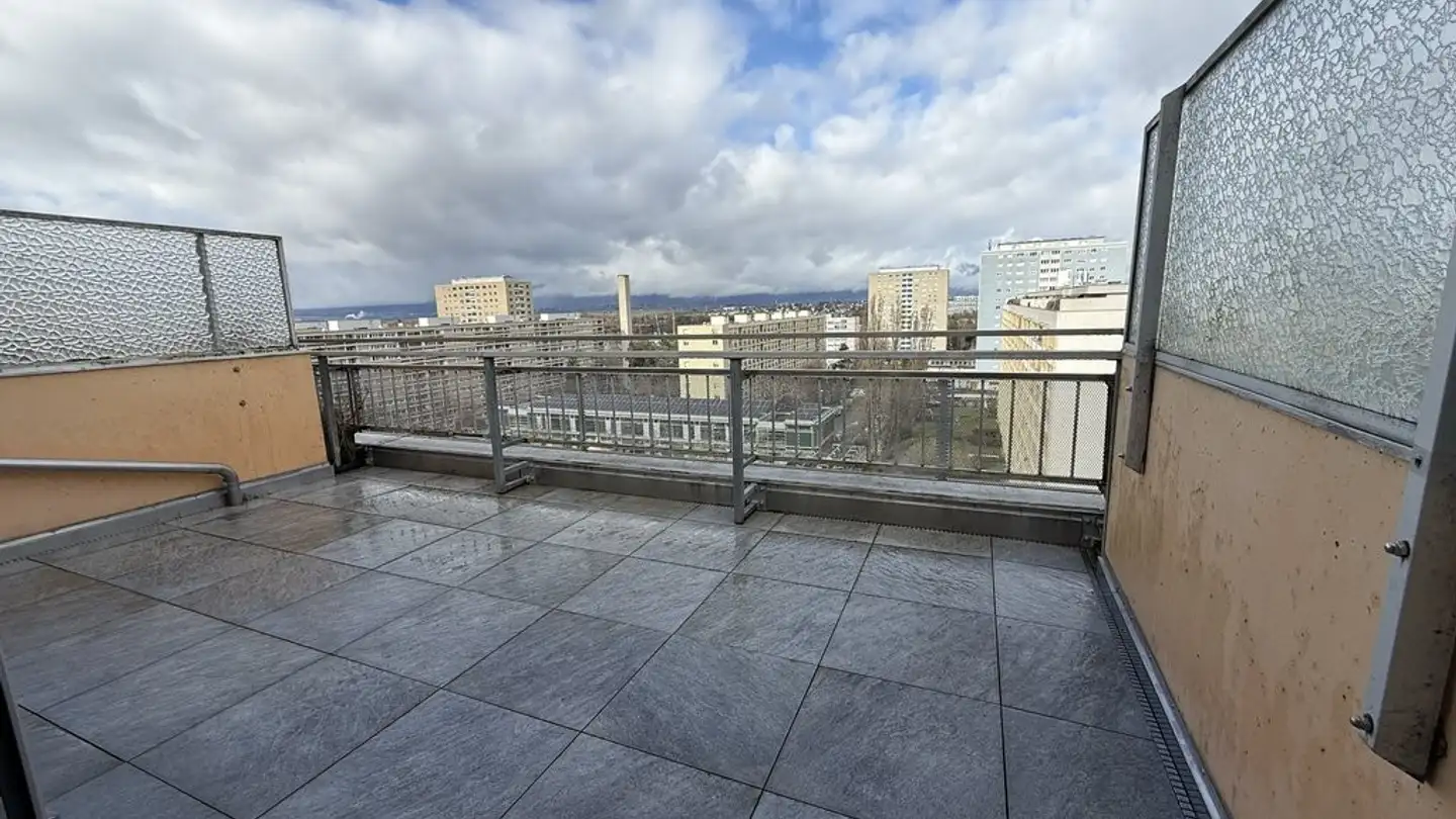 Duplex for rent - Avenue Du Bois-De-La-Chapelle 59, 1213 Onex - Photo 3