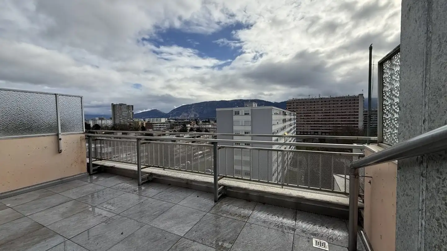 Duplex for rent - Avenue Du Bois-De-La-Chapelle 59, 1213 Onex - Photo 2