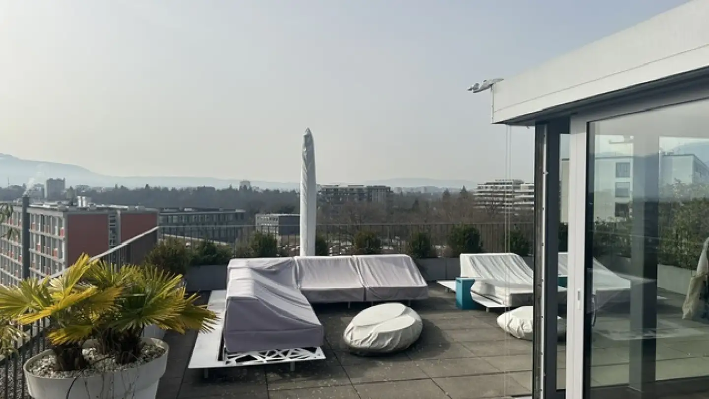 Attique à louer - Allée Pic-Pic, 1203 Genève - Photo 2