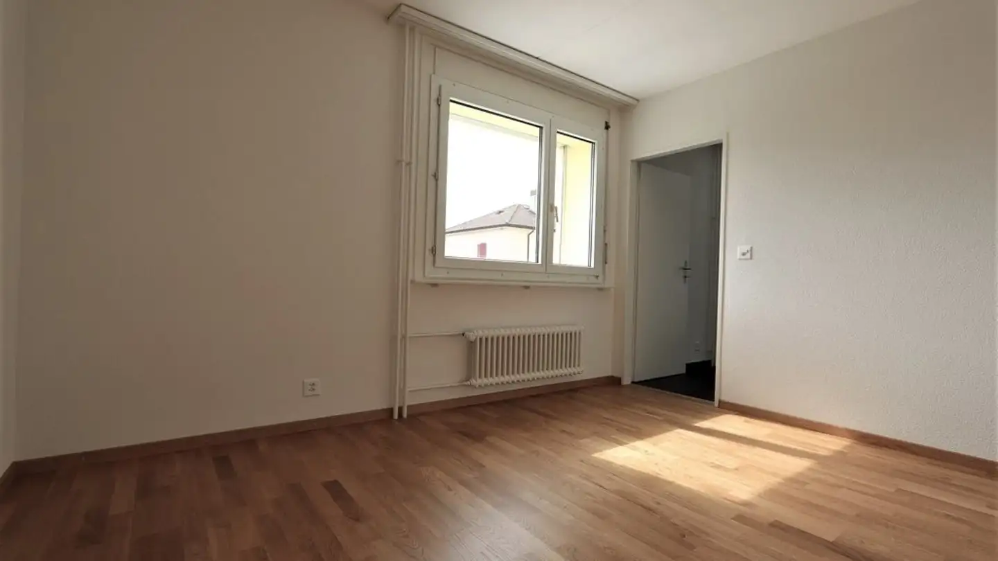 Apartment for rent - Rue Du Castel 23, 2024 St-Aubin-Sauges - Photo 4