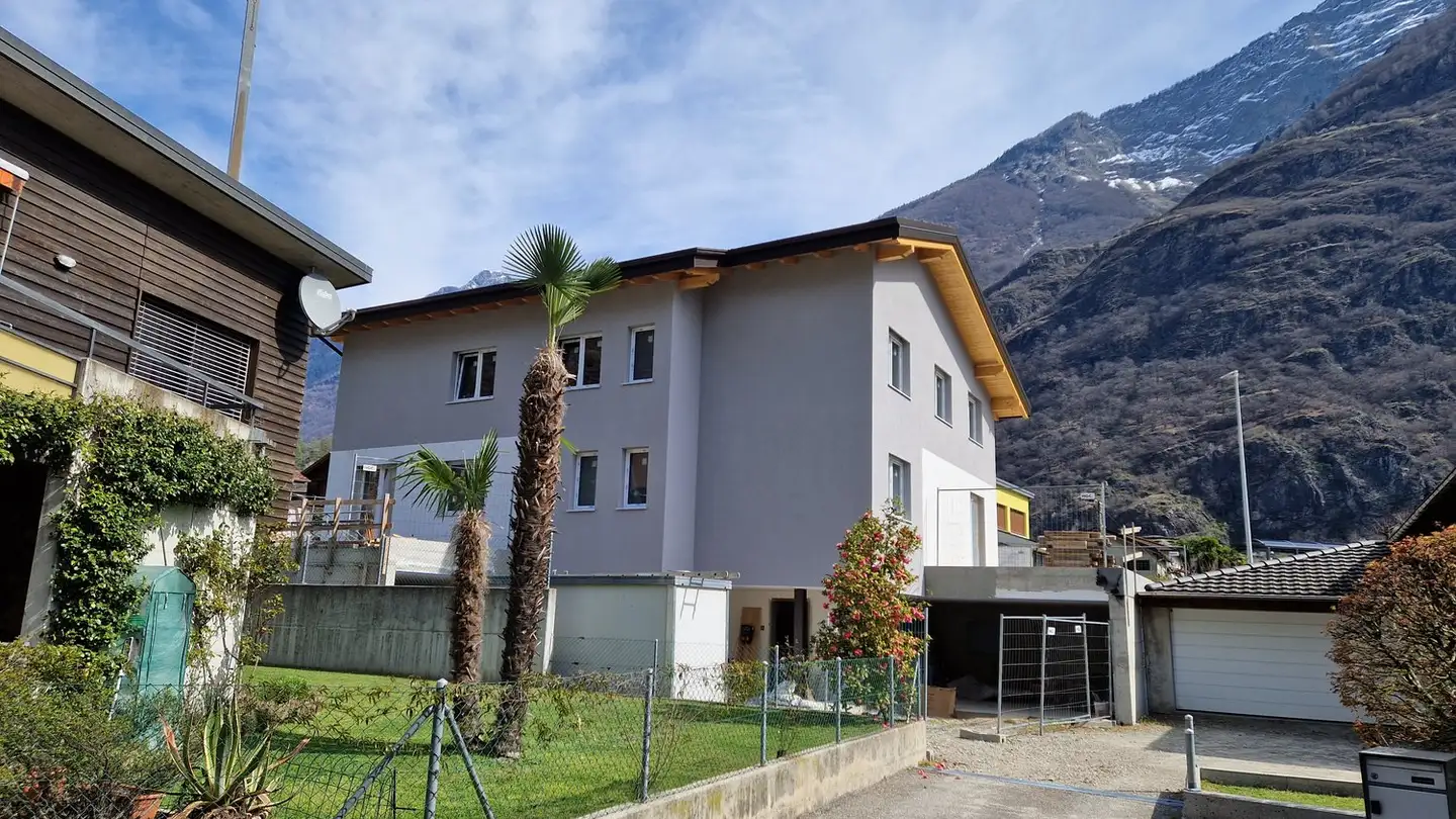 Semi-detached house for rent - 6710 Biasca