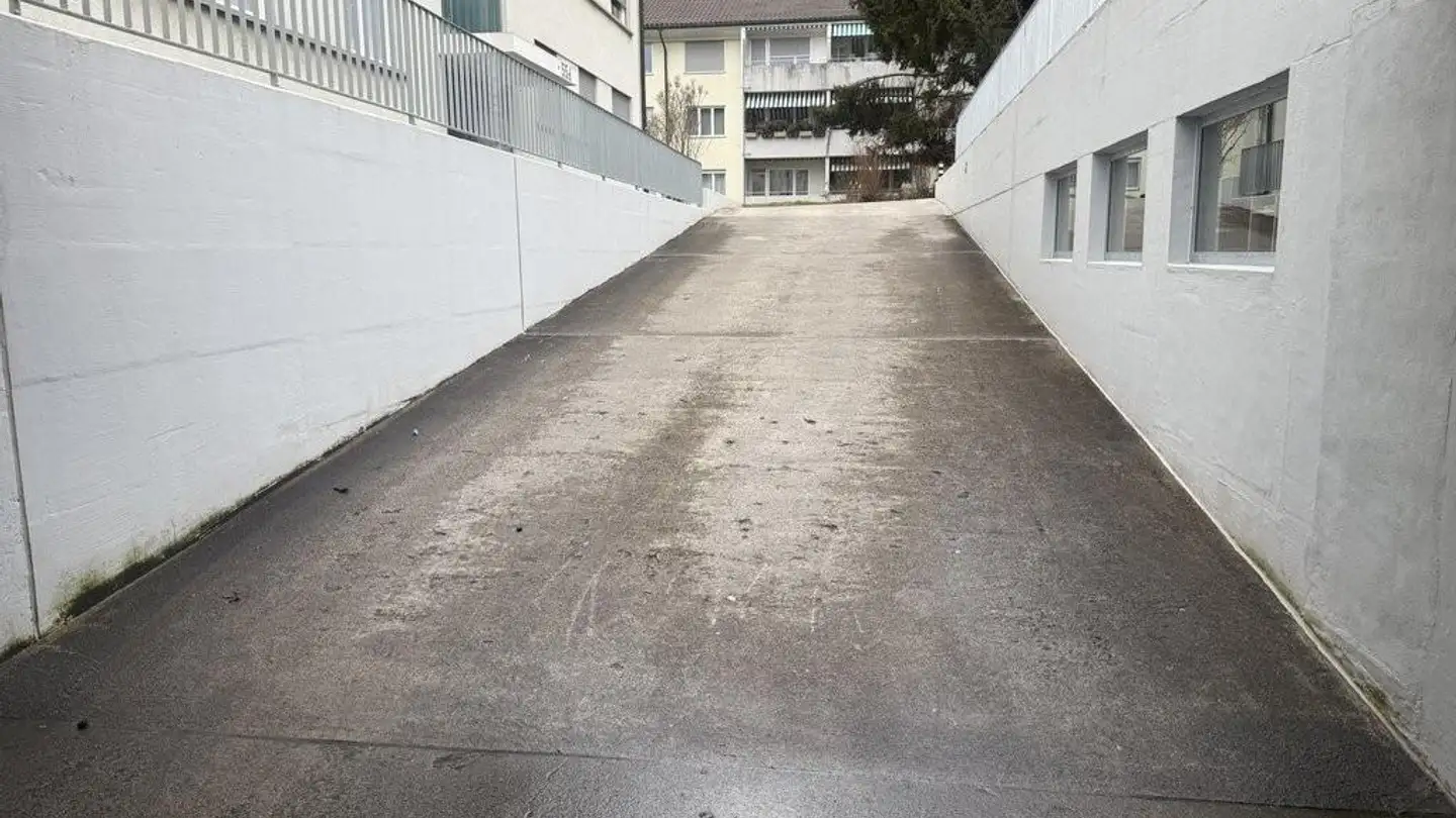 Place de parking souterraine à louer - Wegmühlegässli 55c, 3072 Ostermundigen - Photo 2