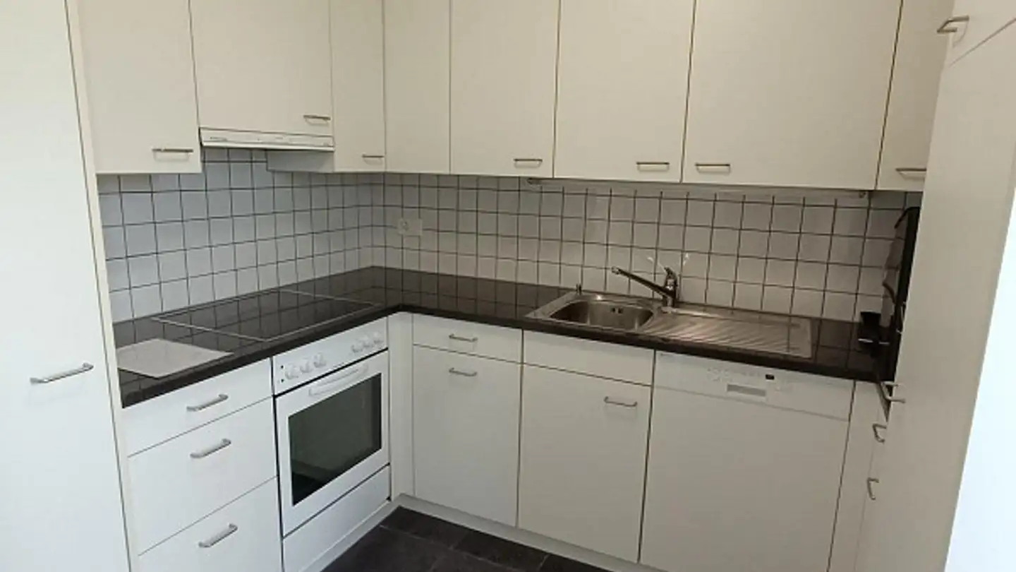 Attico in affitto - Schwarzenburgstrasse 771a, 3145 Niederscherli - Photo 2