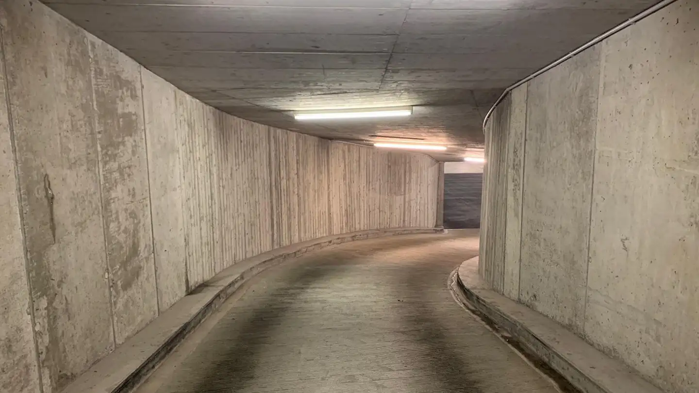 Underground parking space for rent - Verena-Conzett-Strasse, 8004 Zürich - Photo 4