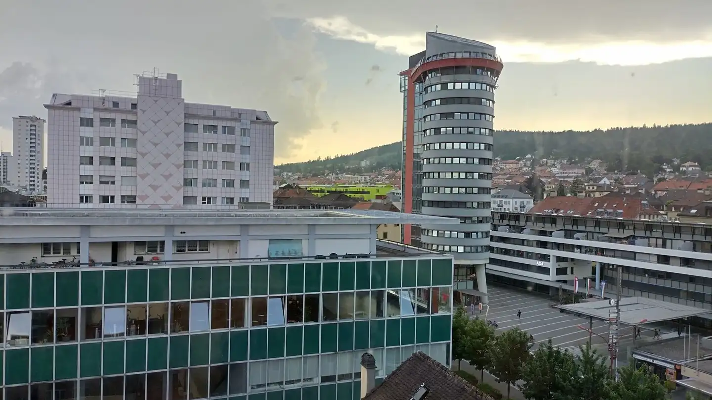 Apartment for rent - Avenue Léopold-Robert 13, 2300 La Chaux-de-Fonds - Photo 3