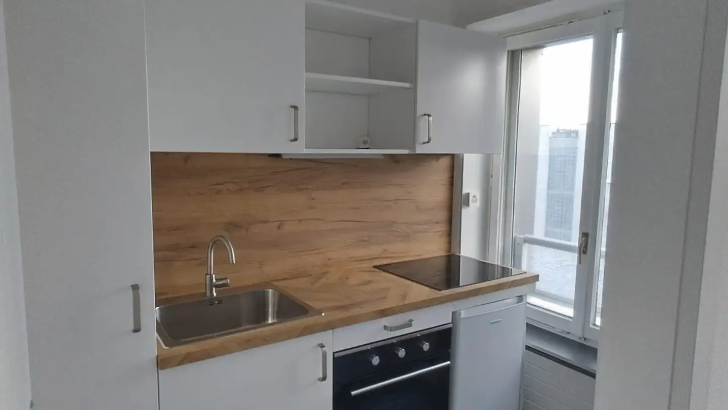 Apartment for rent - Avenue Léopold-Robert 13, 2300 La Chaux-de-Fonds - Photo 4