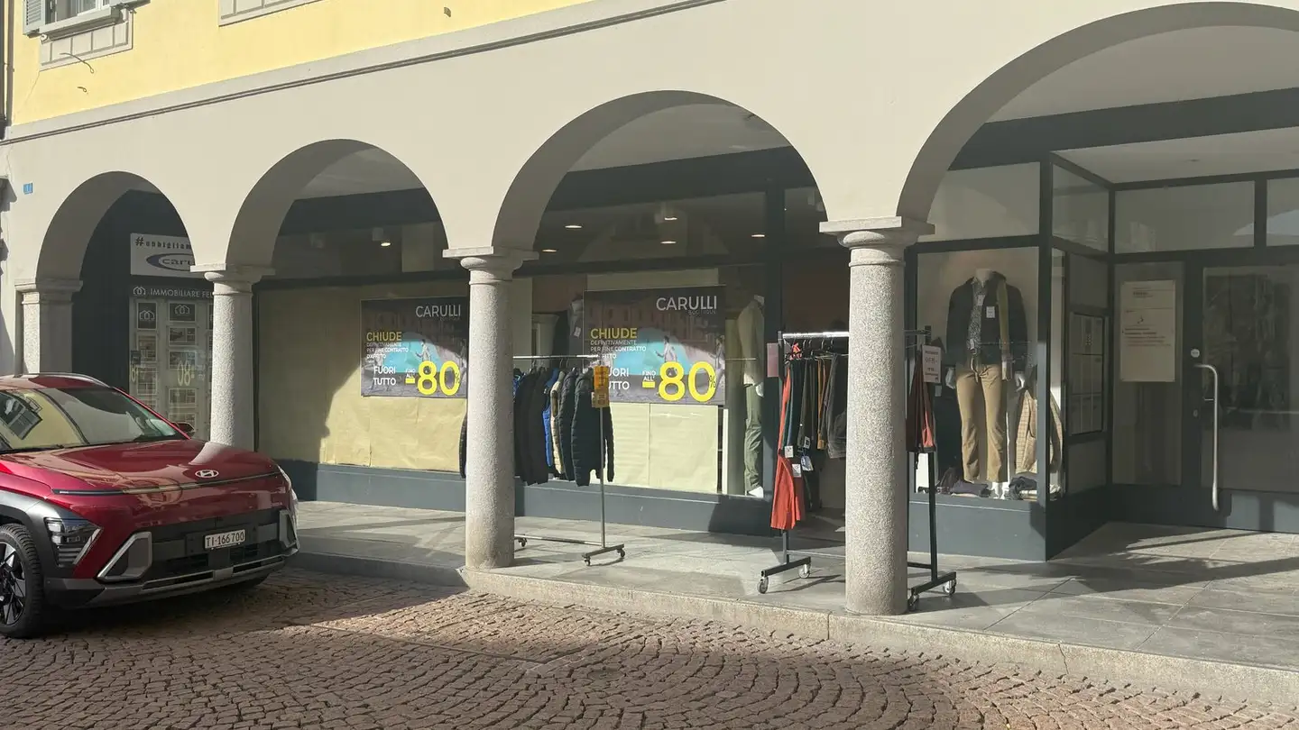 Negozio in affitto - Piazza Governo 1, 6500 Bellinzona - Photo 3