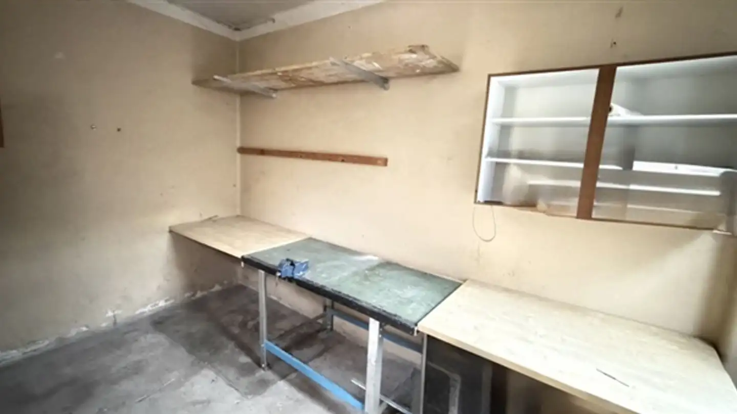 Gewerbe mieten - Choindez 1, 2830 Courrendlin