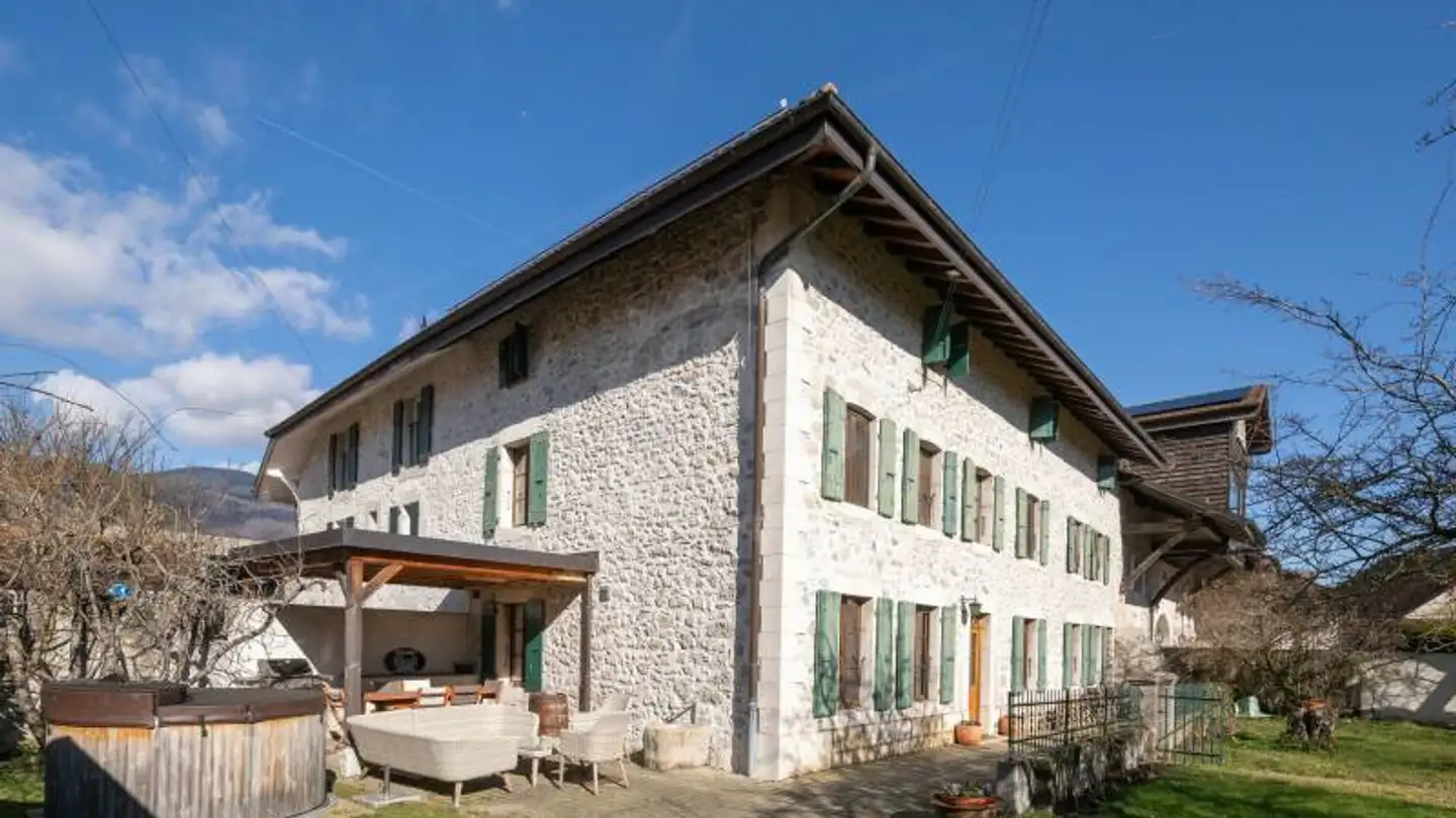 Single house for sale - 1275 Chéserex