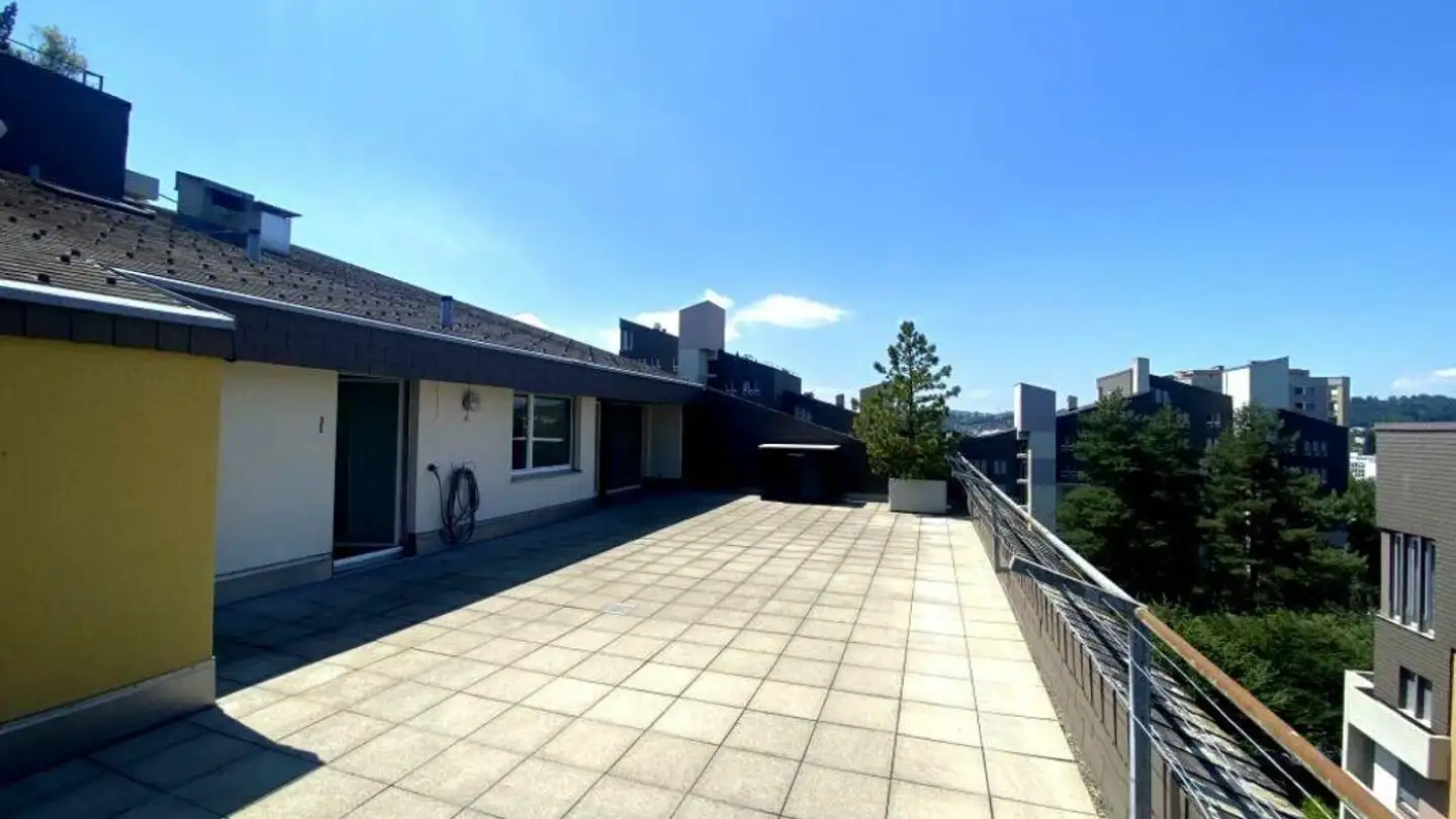 Penthouse for rent - Reherstrasse 22a, 9016 St. Gallen - Photo 2