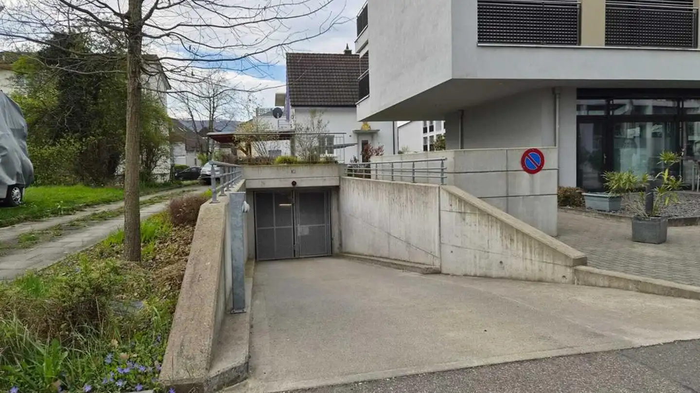 Parcheggio sotterraneo in affitto - Hofackerstrasse 13, 4132 Muttenz
