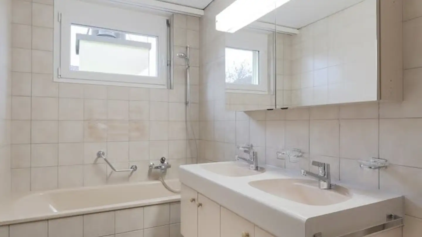 Penthouse for rent - Narzissenweg 4, 2543 Lengnau BE - Photo 4