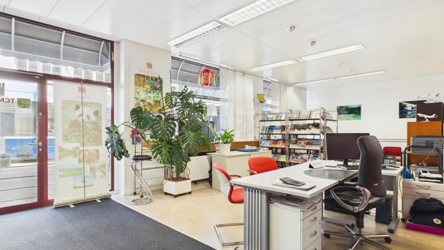 Magasin à louer - Stampfenbachplatz 4, 8006 Zürich - Photo 2