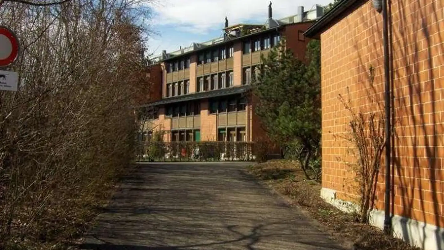 Einzelgarage mieten - Im Altried 1, 8051 Zürich