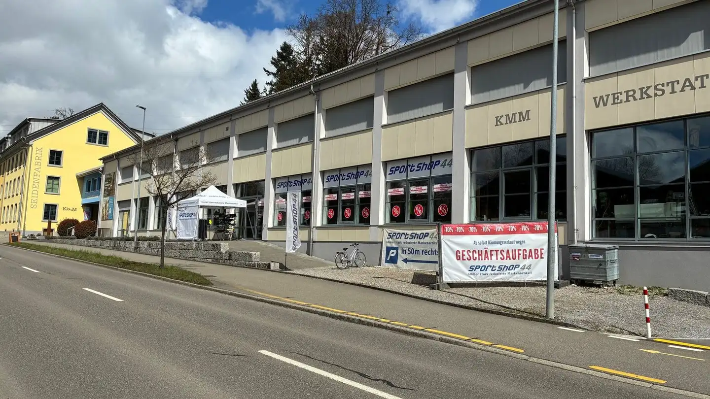 Gewerbe mieten - Edikerstrasse 16, 8635 Dürnten