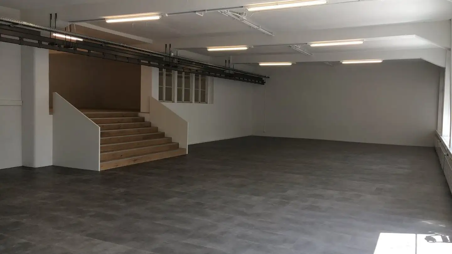 Gewerbe mieten - Edikerstrasse 16, 8635 Dürnten - Foto 3