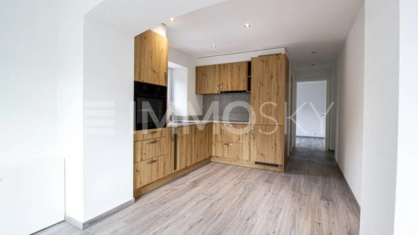 Residential building for sale - 3966 Chalais