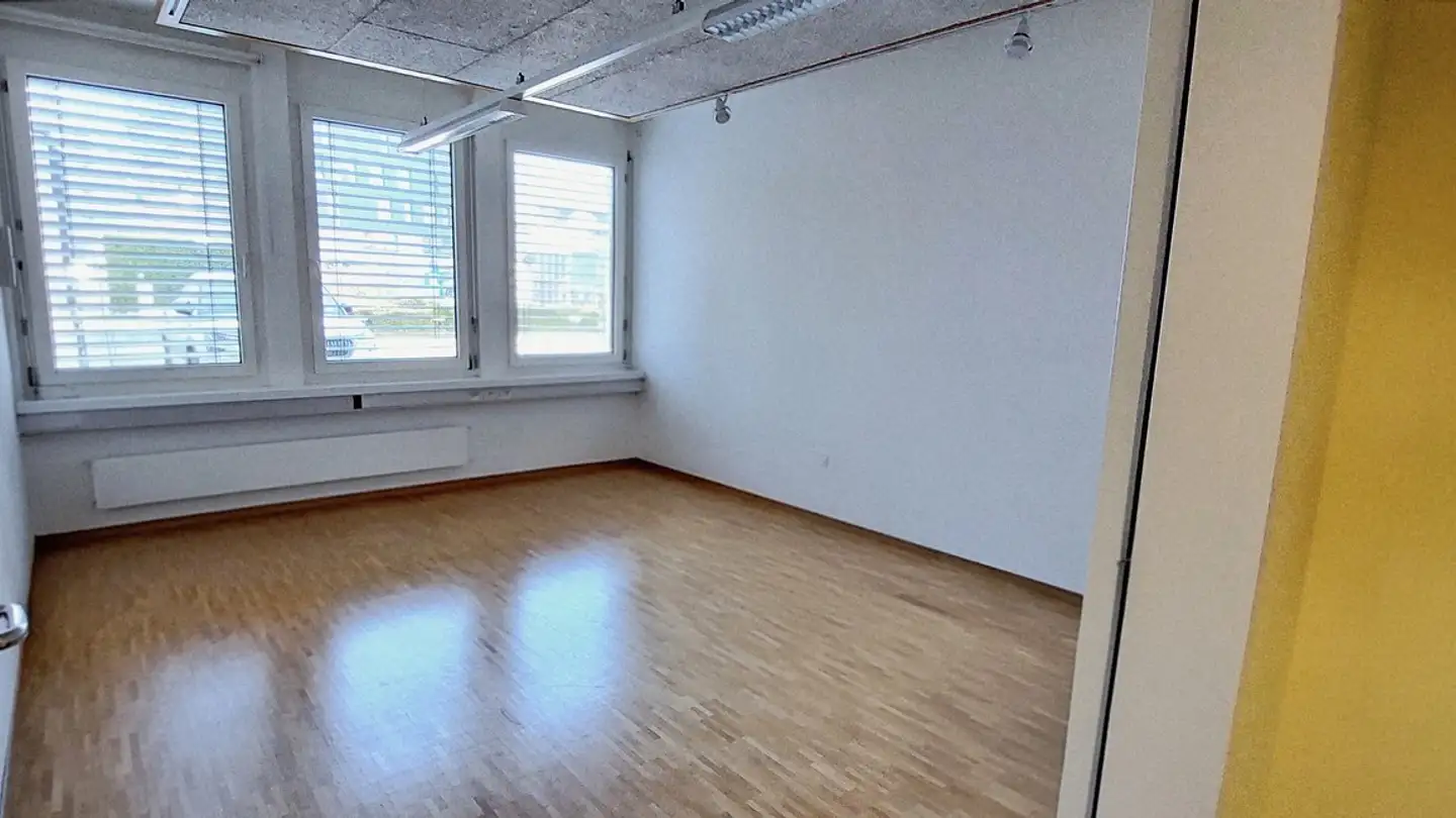 Office space for rent - Poststrasse 4, 8808 Pfäffikon SZ - Photo 2
