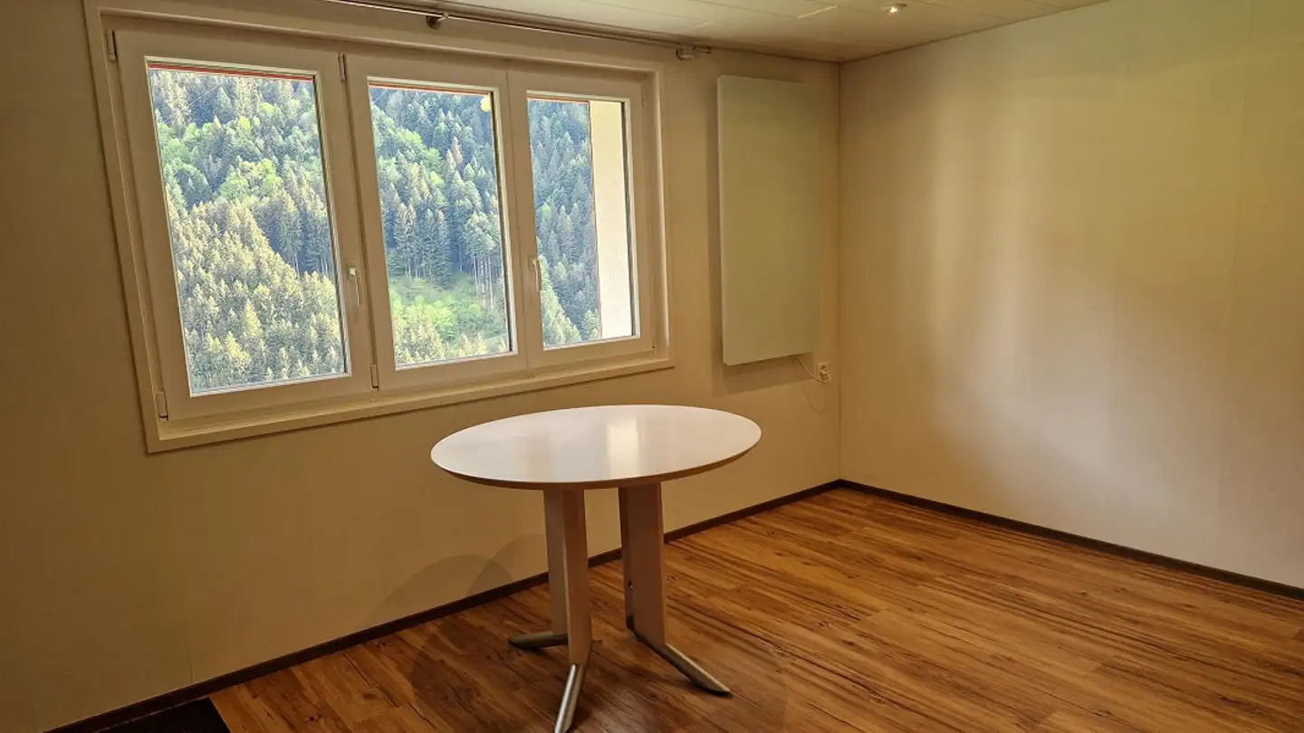 Wohnung mieten - Talstrasse 13, 6464 Spiringen - Foto 2