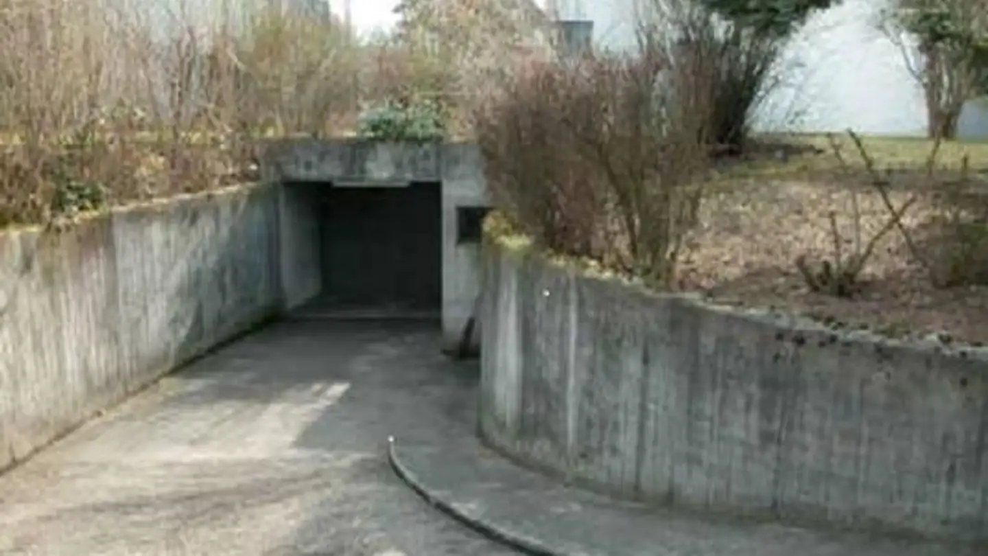 Underground parking space for rent - St. Jakob-Strasse 48a, 4132 Muttenz