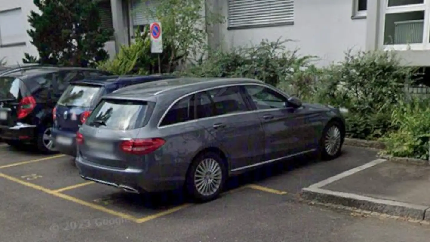 Parcheggio esterno in affitto - Feldeggstrasse, 8008 Zürich