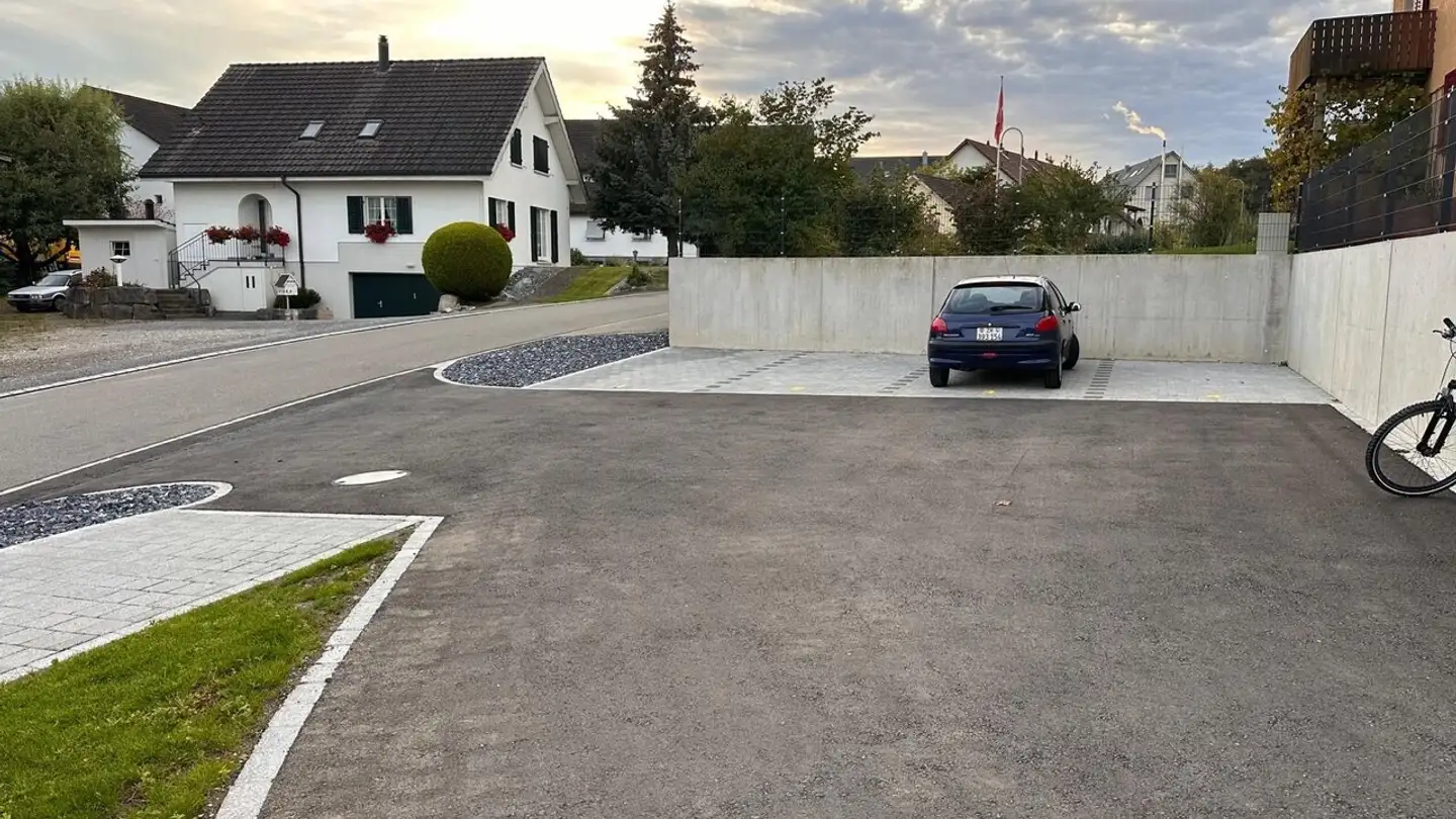Parkplatz im Freien mieten - Mörsburgstrasse 4, 8545 Rickenbach Sulz