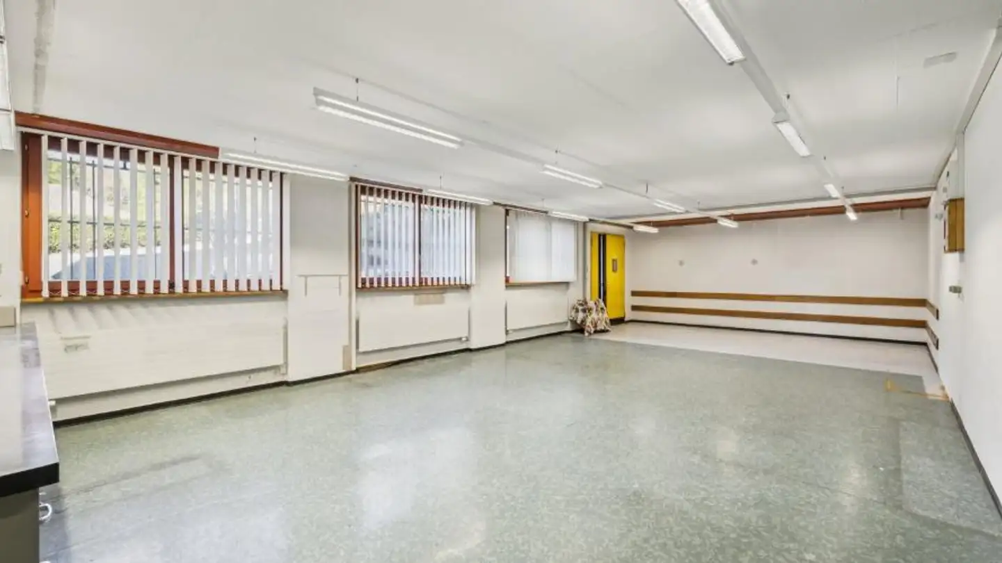 Commercial for rent - Place De La Poste 1, 2802 Develier - Photo 4