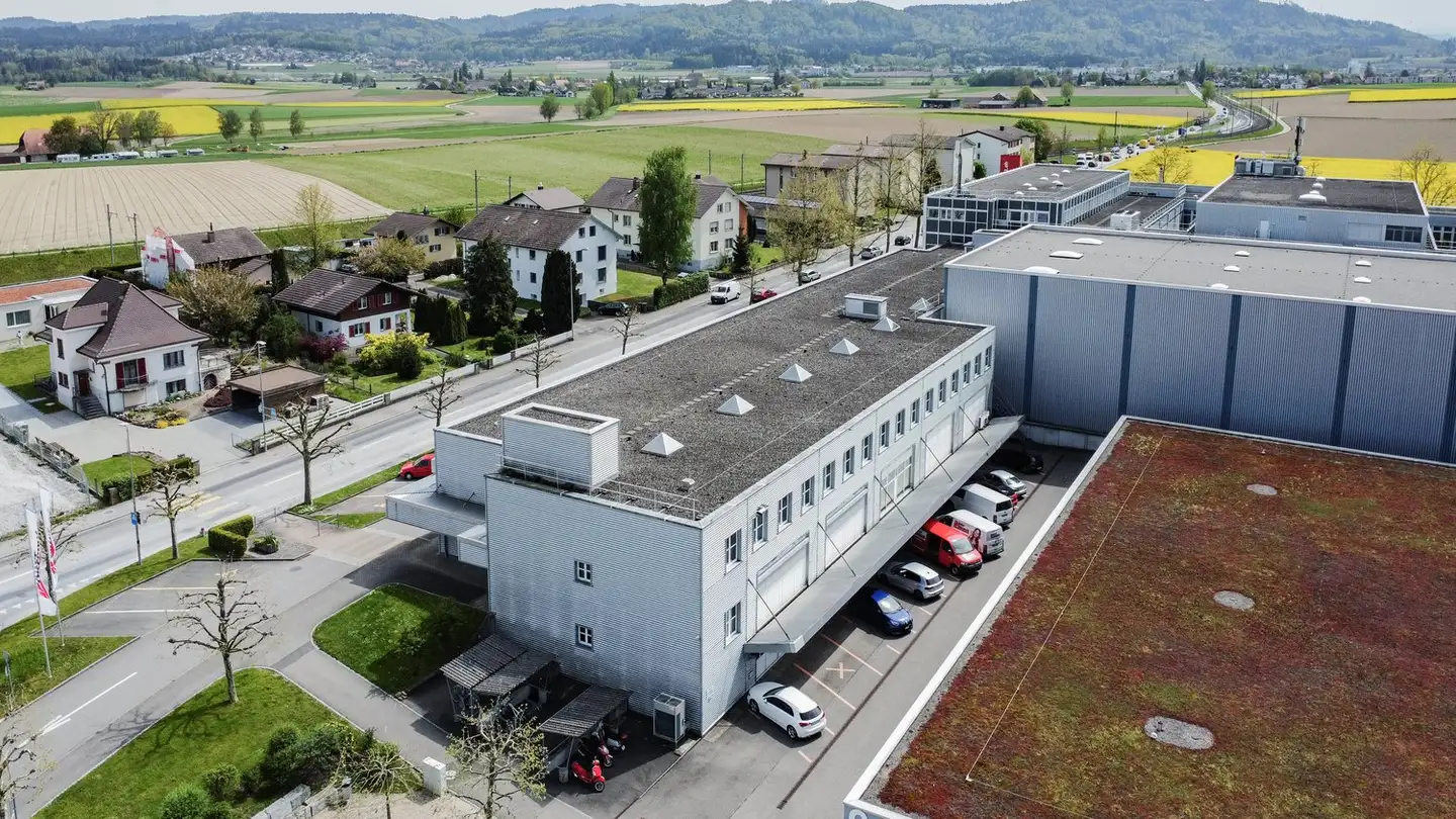 Gewerbe mieten - Bernstrasse 90, 3303 Jegenstorf - Foto 2
