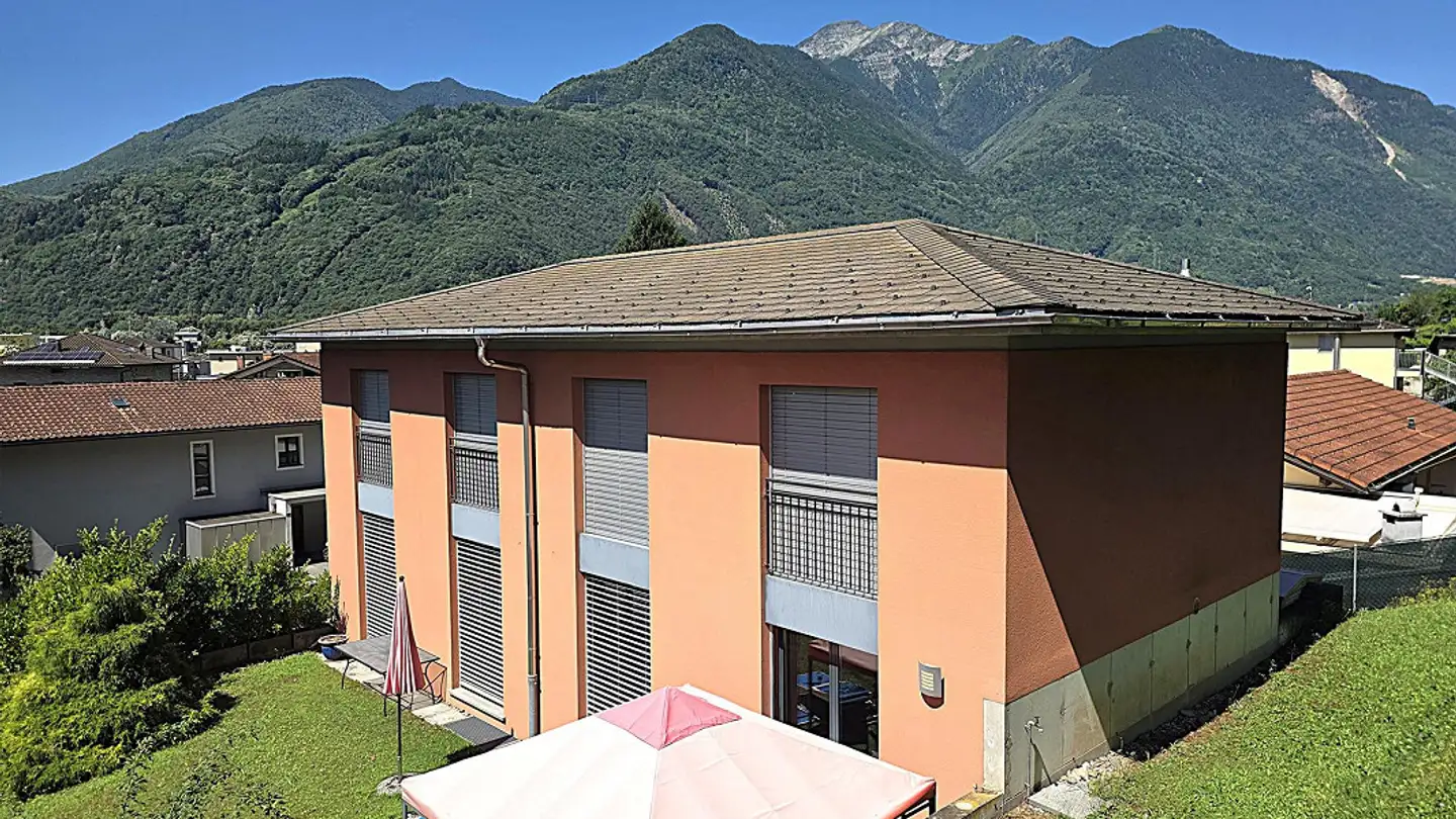 Single house for sale - Via Delle Cave 8, 6532 Castione
