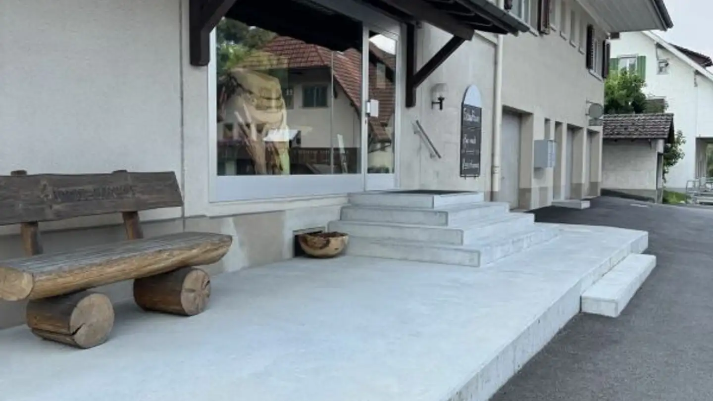 Edificio residenziale in vendita - Dorfstrasse 84, 4917 Melchnau - Foto 3