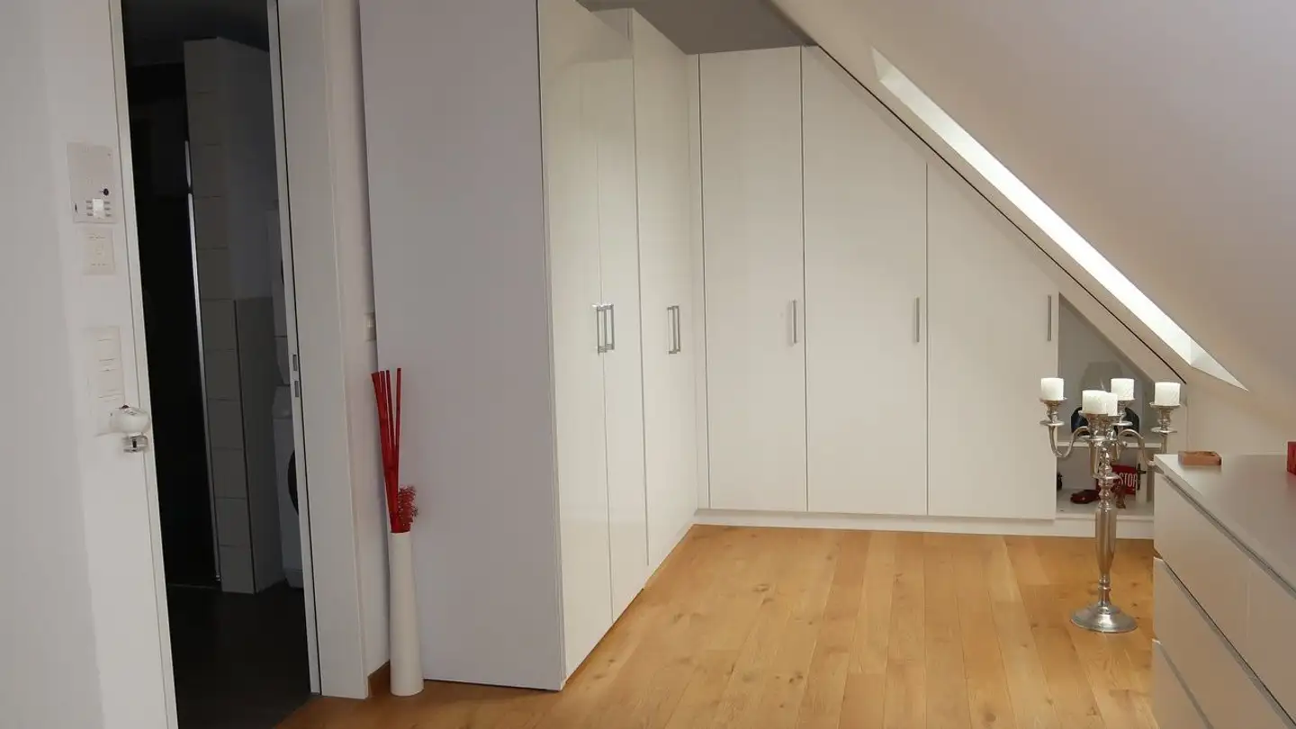 Attique à louer - Blattenstrasse 19, 8605 Gutenswil - Photo 2