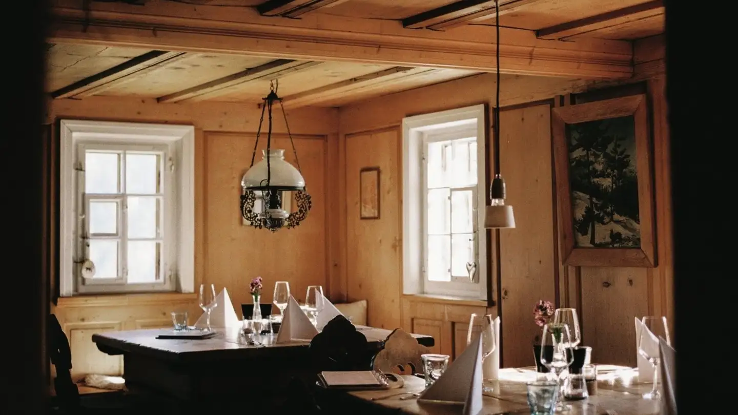 Einfamilienhaus mieten - Bruschgaleschg 9, 7107 Safien Platz