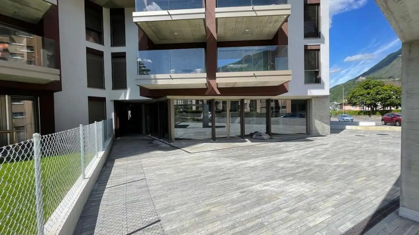 Spazio ufficio in affitto - Via Saleggi 1, 6512 Giubiasco - Foto 3